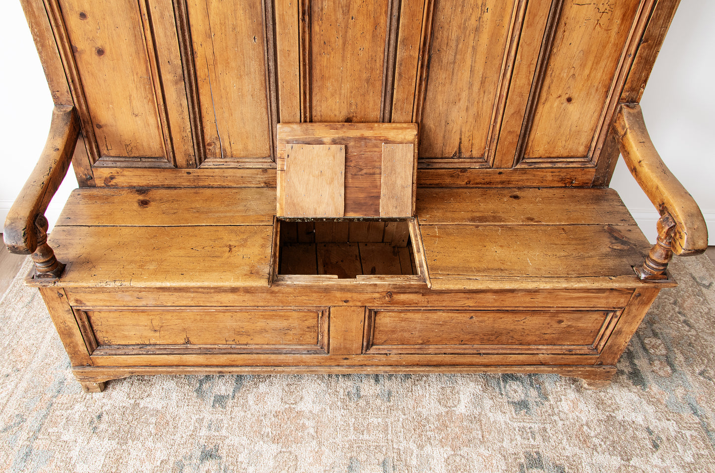 19th Century English Pine Settle Bench with Storage Seat
