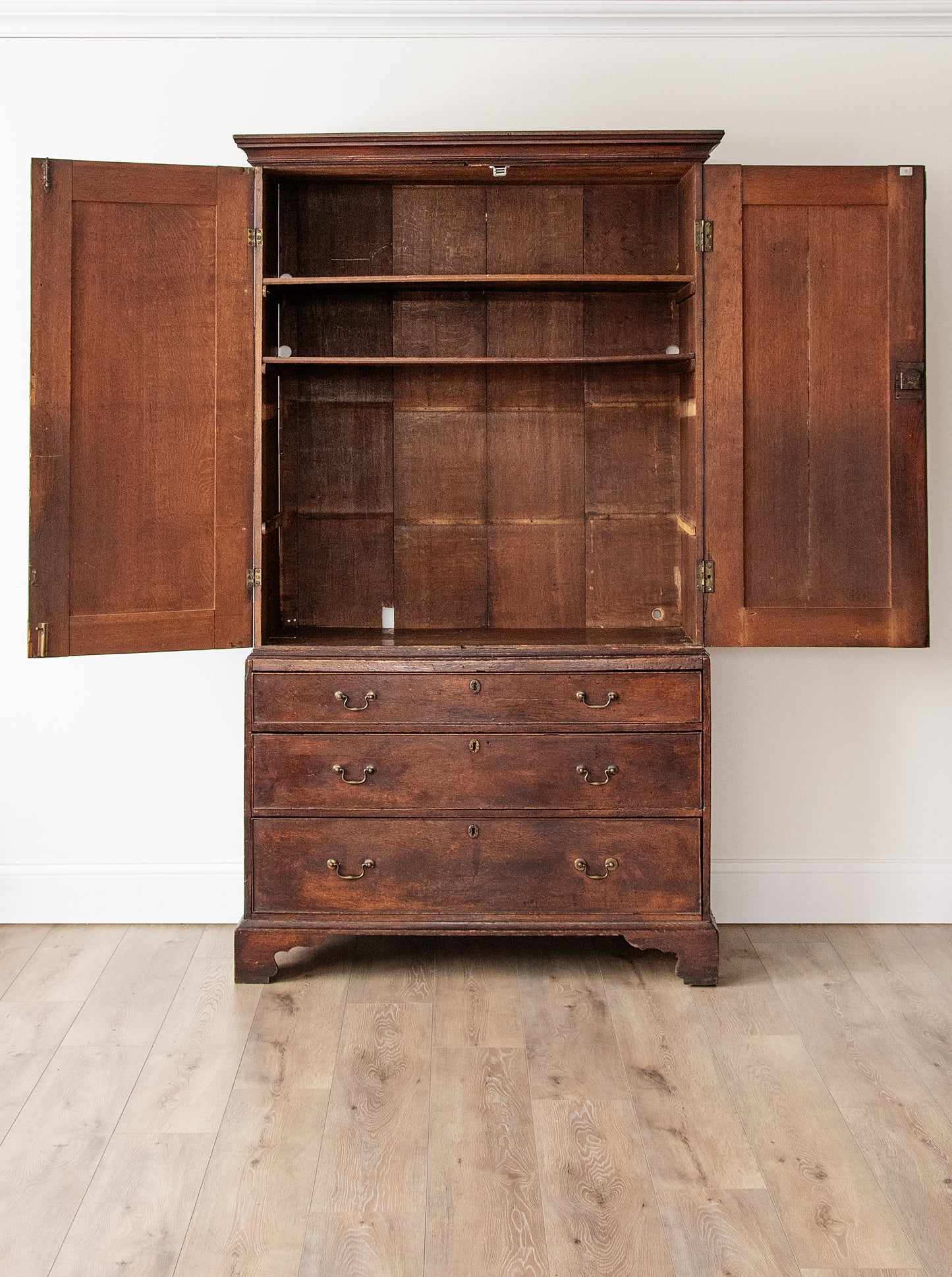 Antique Georgian Linen Press | 18th Century Wardrobe