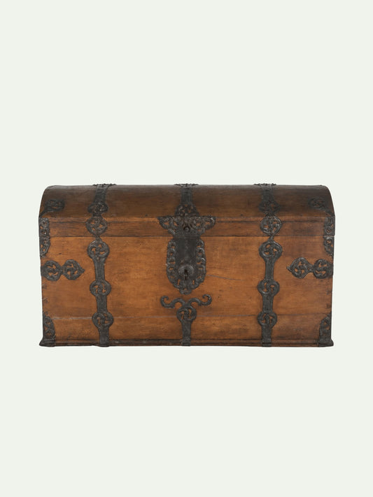18th-Century Baroque Dome-Top Bridal Trunk with Original Key | Denmark