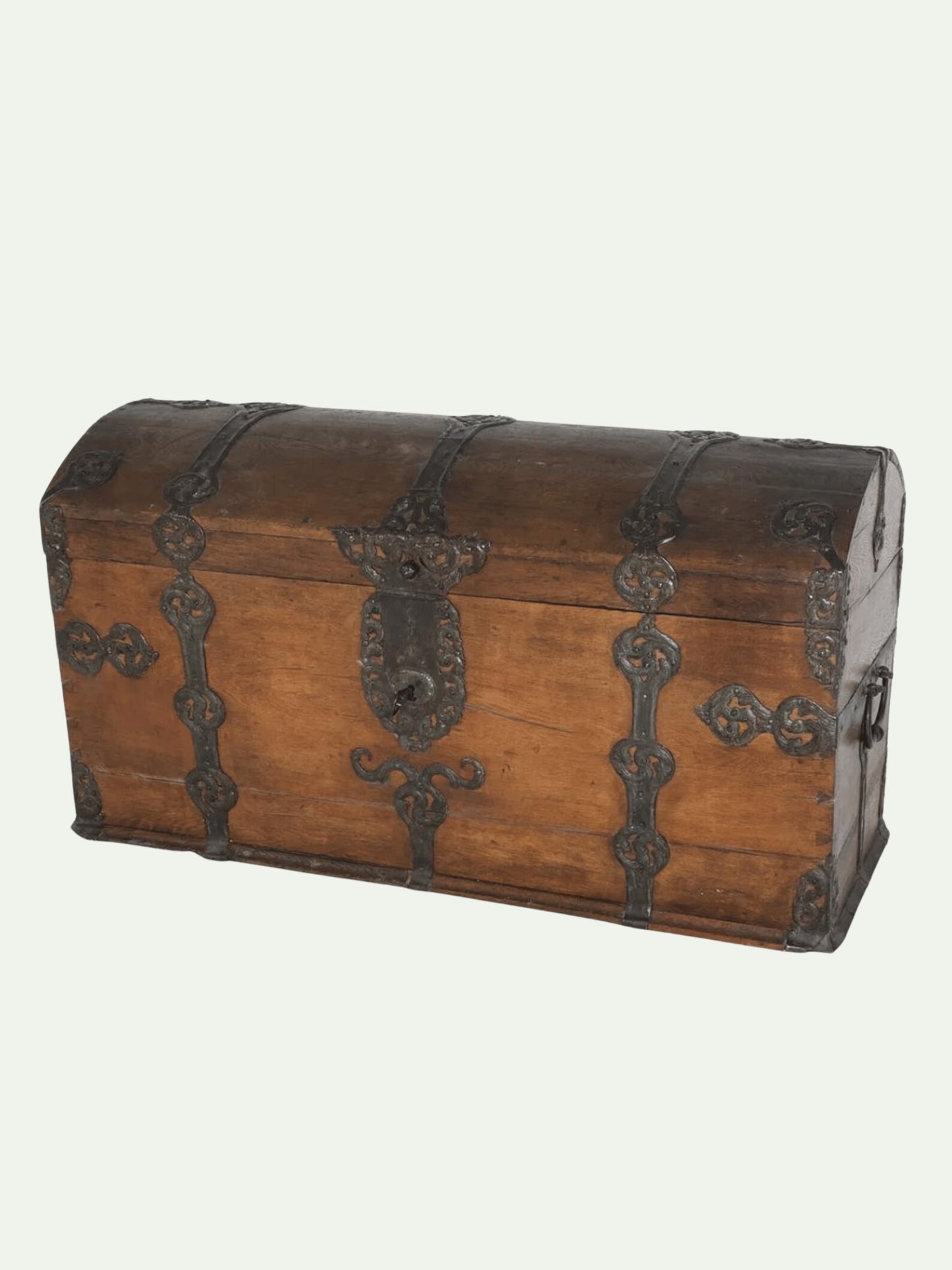 18th-Century Baroque Dome-Top Bridal Trunk with Original Key | Denmark