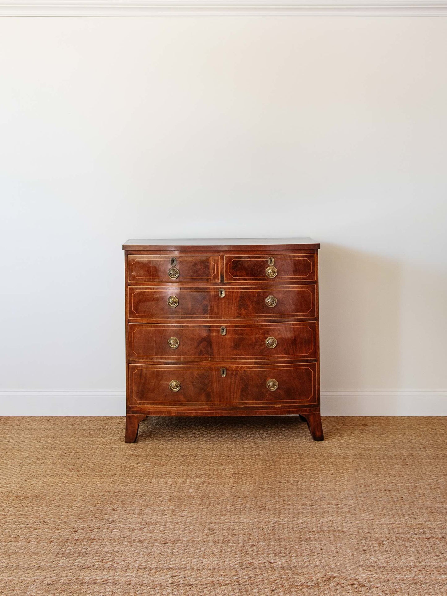 Antique English Hepplewhite Mahogany Chest of Drawers with Satinwood String Inlay | c. 1800–1820
