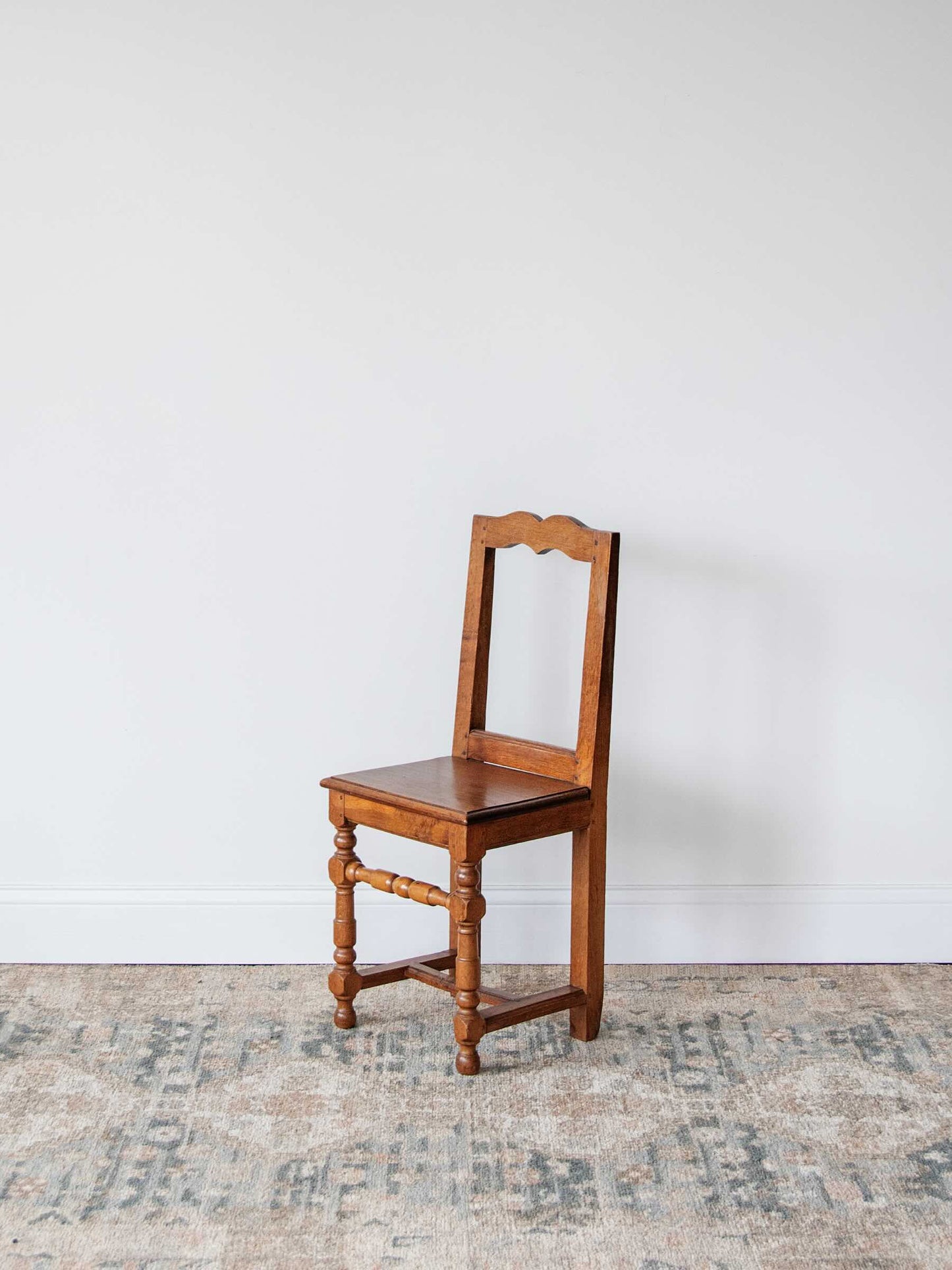 Set of 6 Antique Oak Dining Chairs with Turned Legs | 1800s Farmhouse Chairs