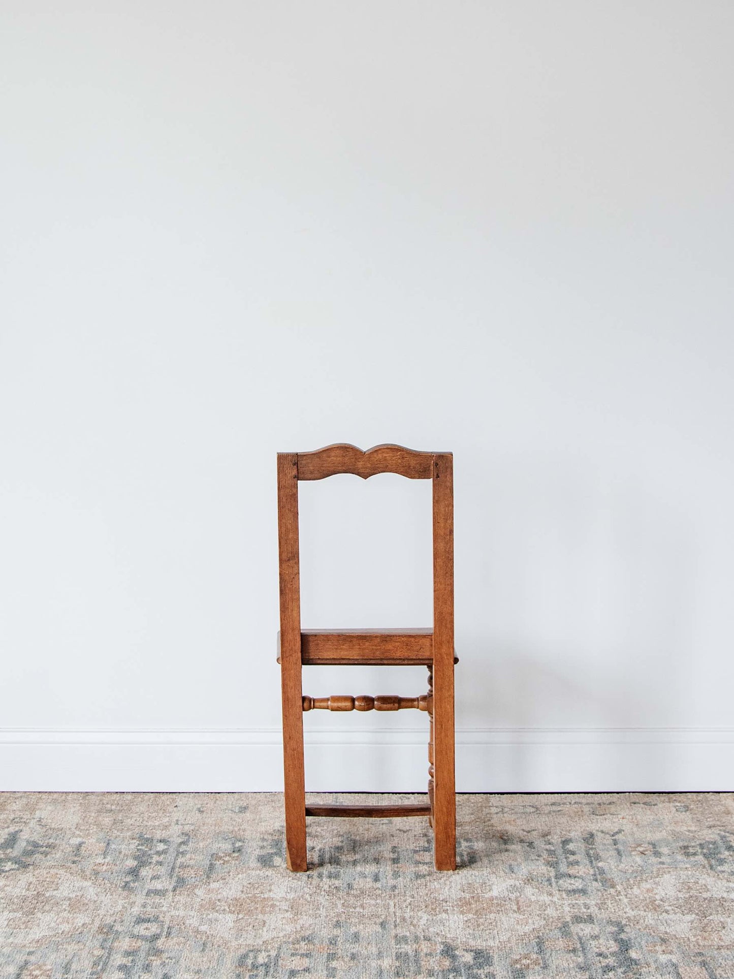 Set of 6 Antique Oak Dining Chairs with Turned Legs | 1800s Farmhouse Chairs